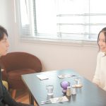 女性との会話で緊張してしまう！奥手な性格を改善したい